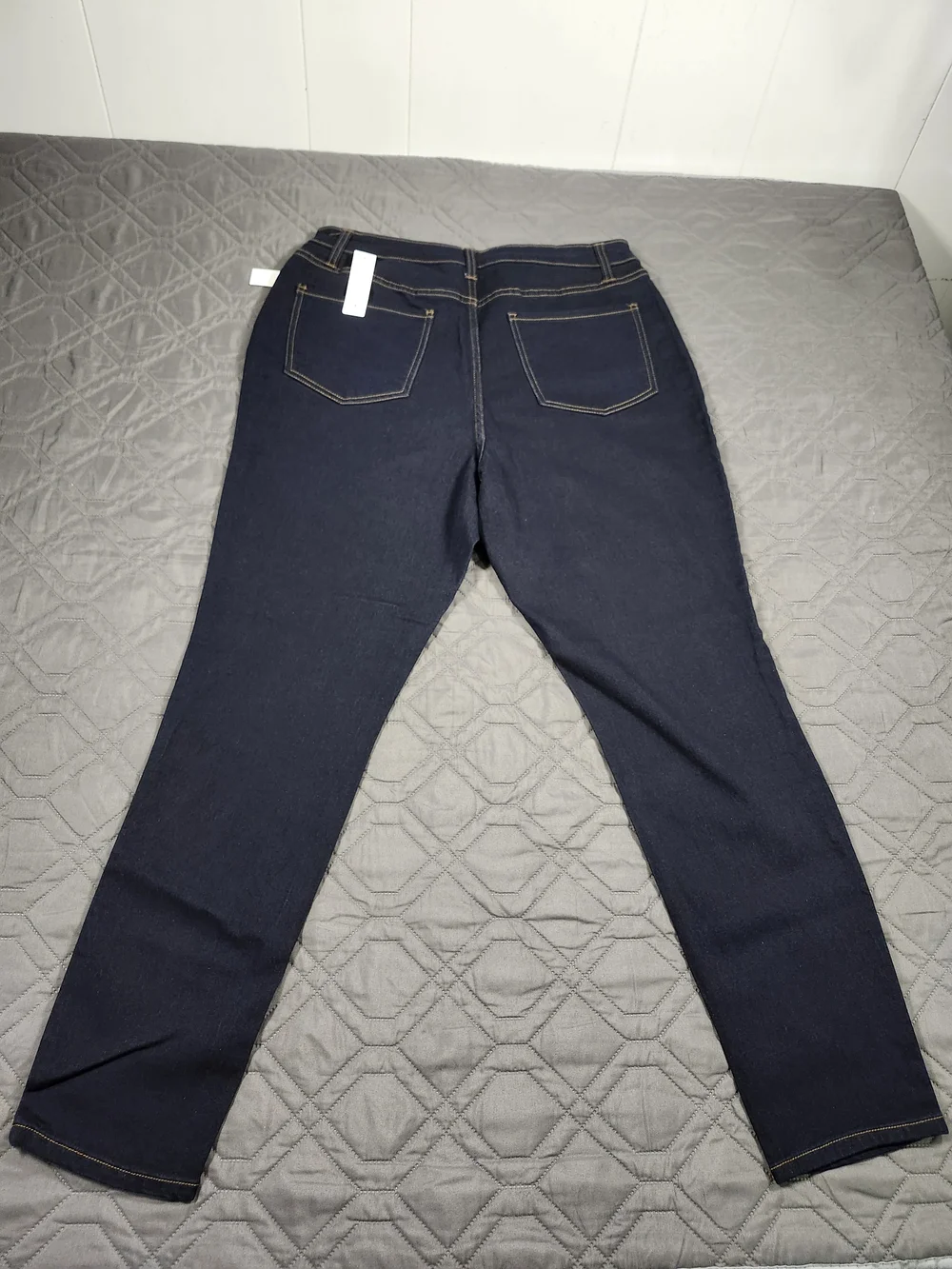 No Boundaries New Dark Blue Wash Size 17 High Rise